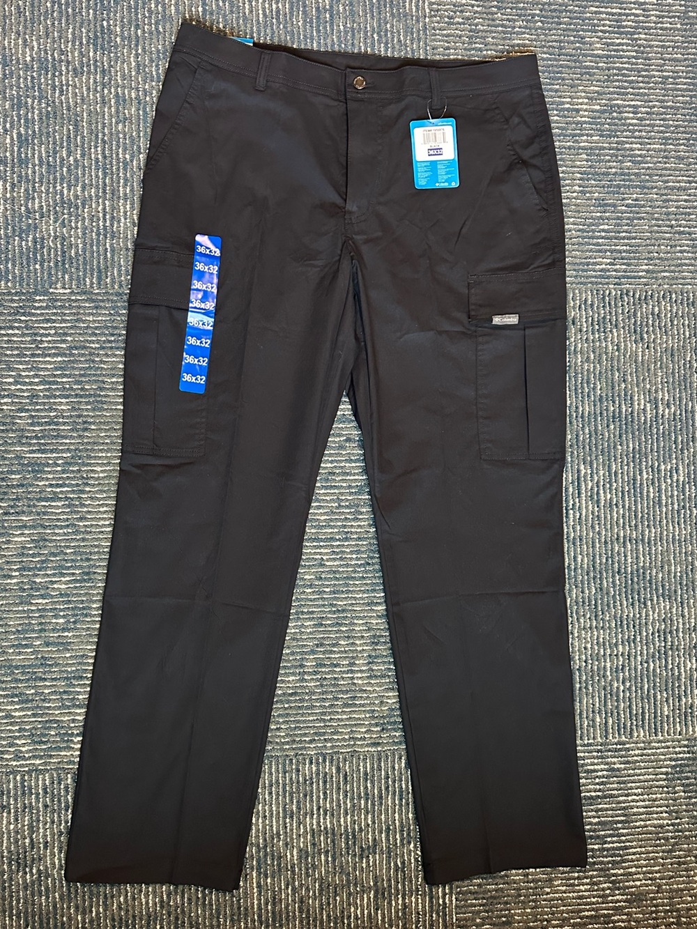 Men’s Columbia Black Cargo Pants 36x32 Omni-Shade 50 UPF NWT $65